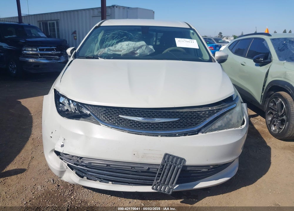 2017 CHRYSLER PACIFICA VIN: 2C4RC1DG6HR633826