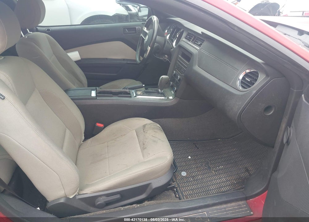 2014 FORD MUSTANG V6 VIN: 1ZVBP8AM3E5332204