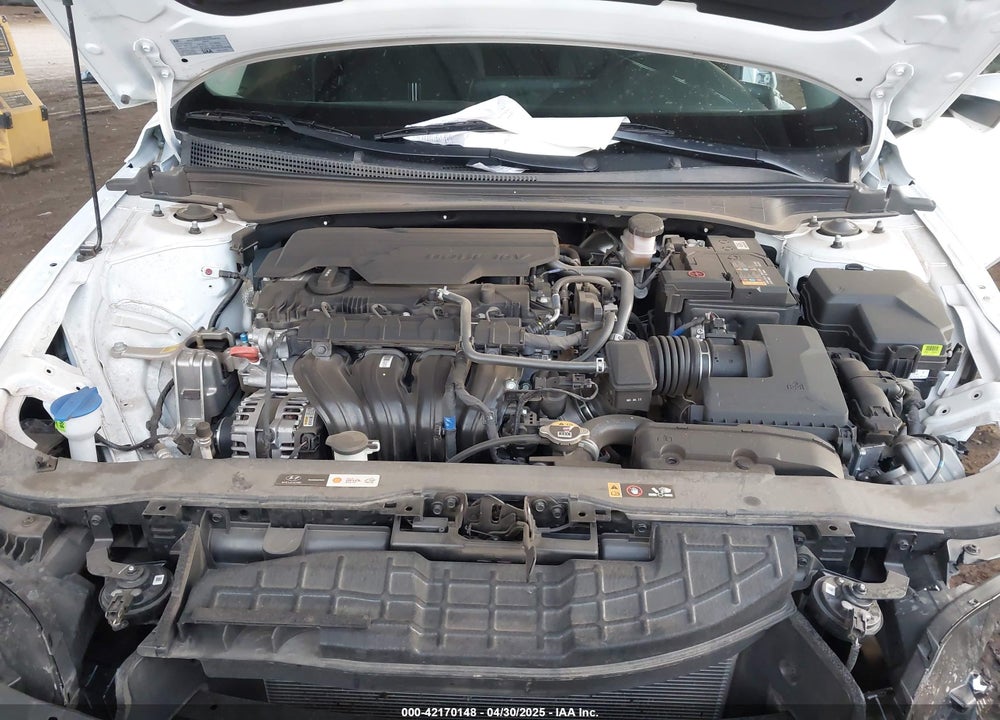 2024 HYUNDAI ELANTRA VIN: KMHLM4DG4RU779100