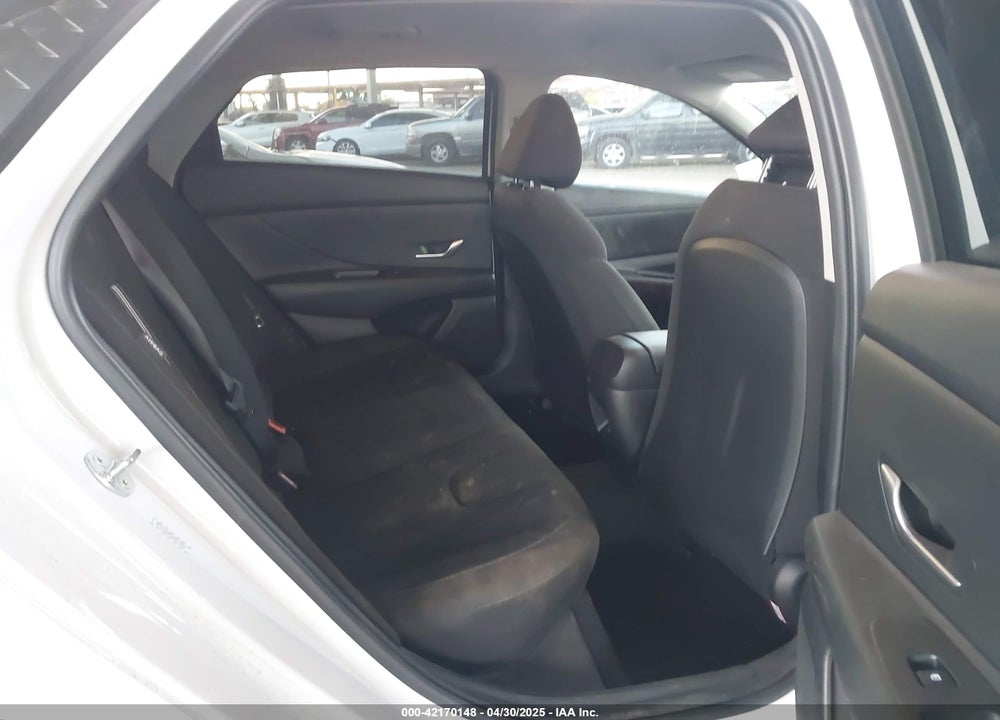 2024 HYUNDAI ELANTRA VIN: KMHLM4DG4RU779100