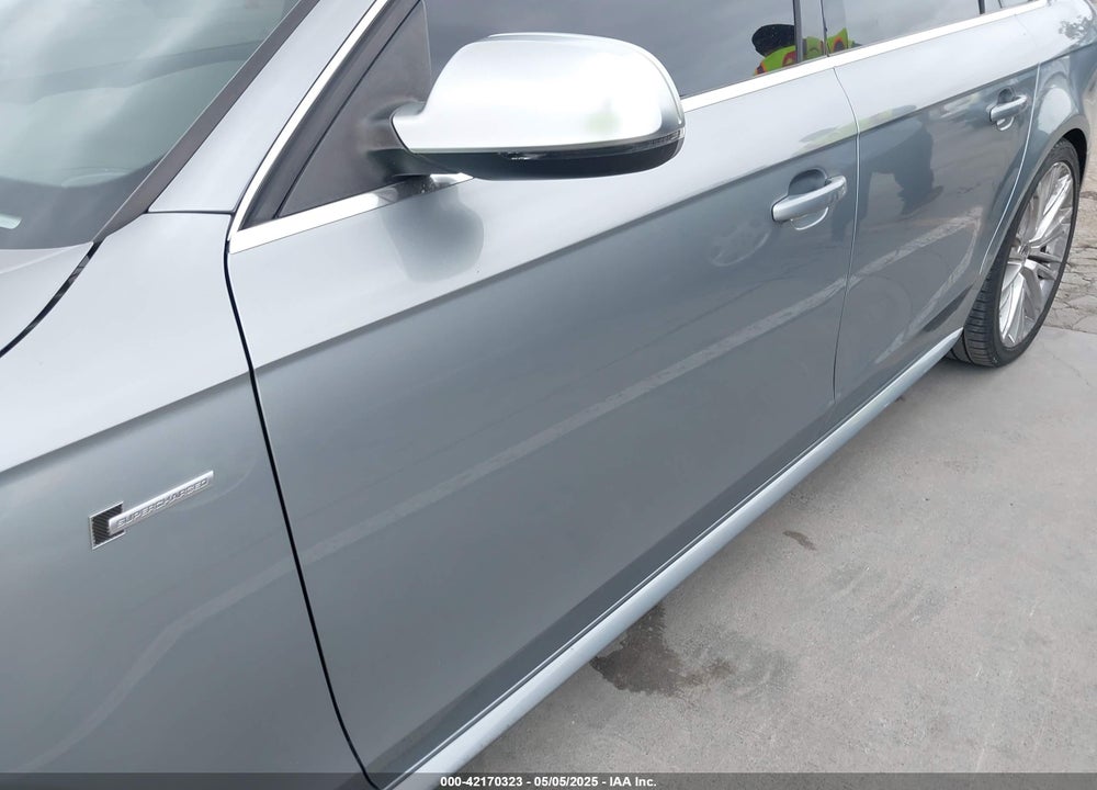 2011 AUDI S4 3.0 PREMIUM PLUS VIN: WAUKGAFLXBA001517