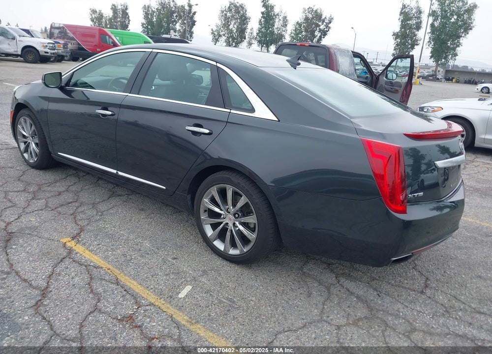 2013 CADILLAC XTS VIN: 2G61P5S33D9215214