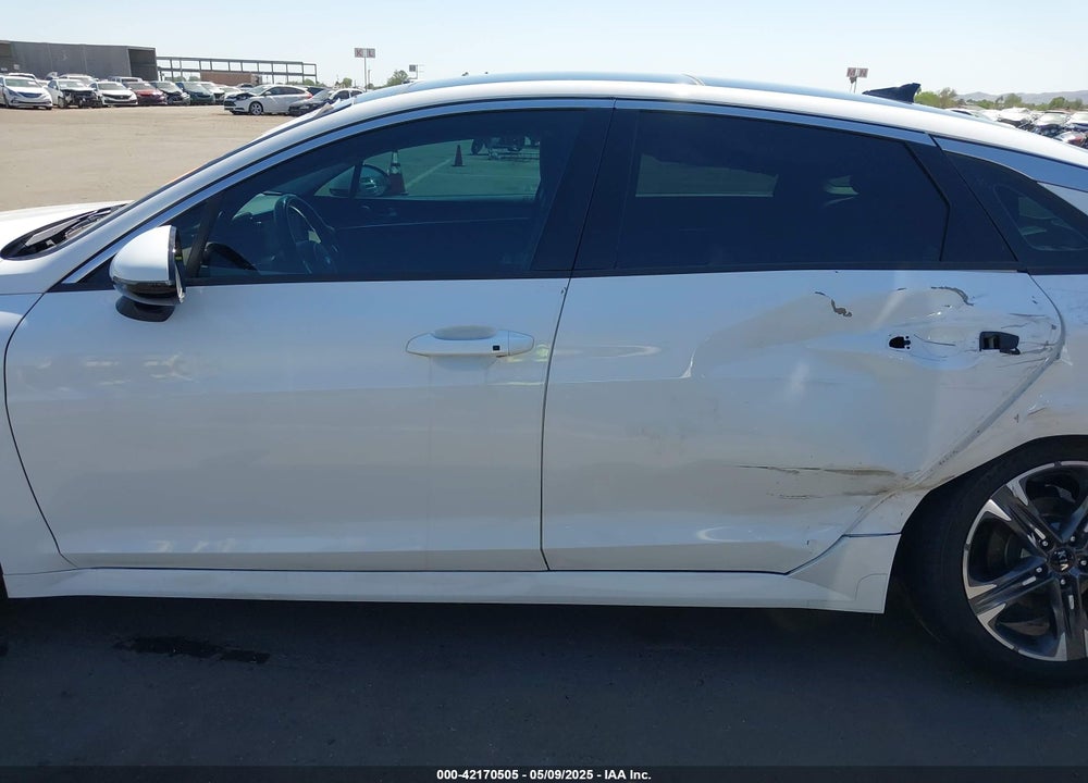 2021 KIA K5 VIN: 5XXG34J27MG039072