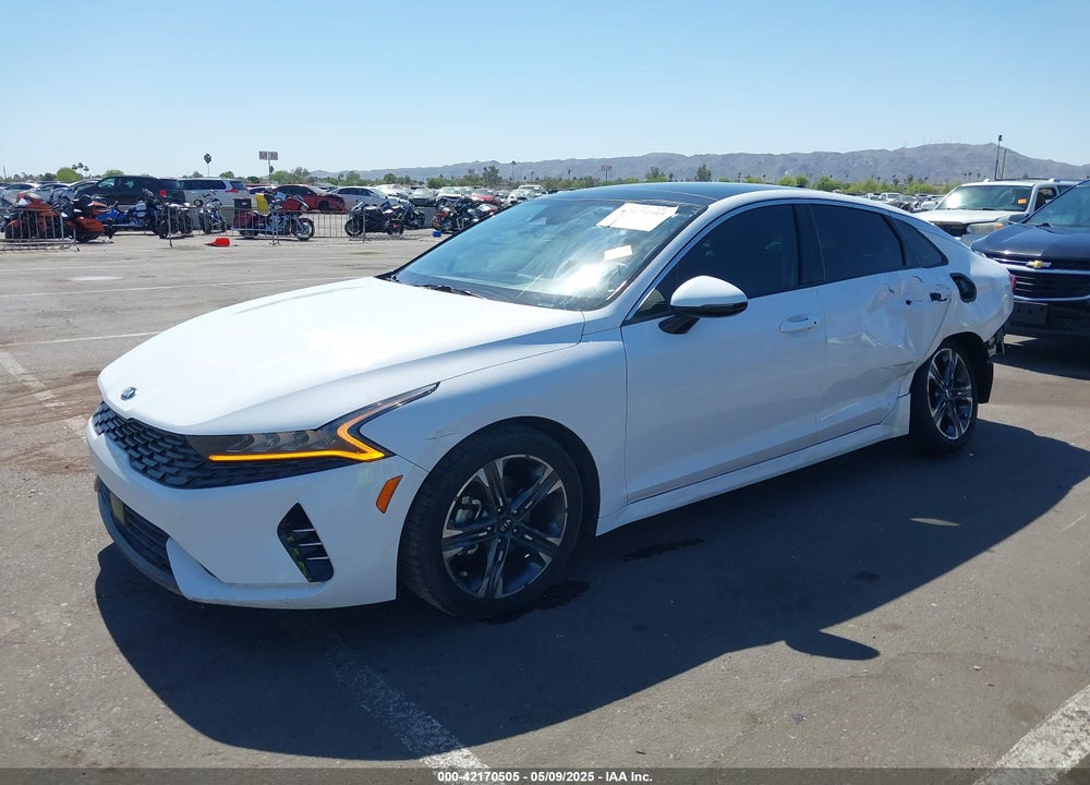 2021 KIA K5 VIN: 5XXG34J27MG039072
