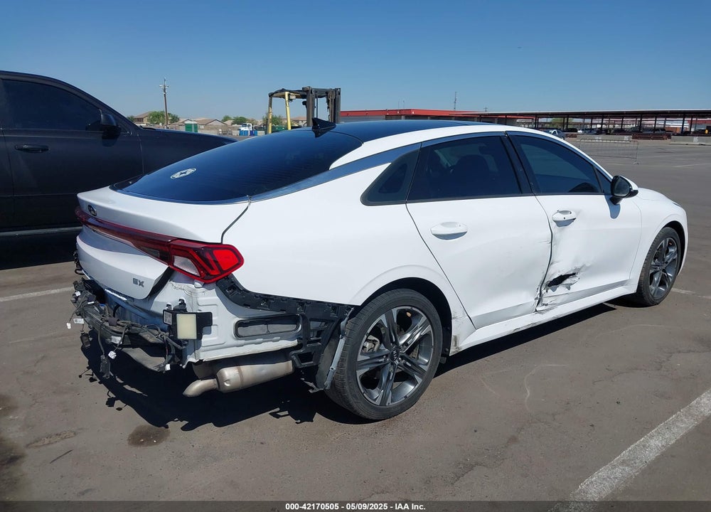 2021 KIA K5 VIN: 5XXG34J27MG039072
