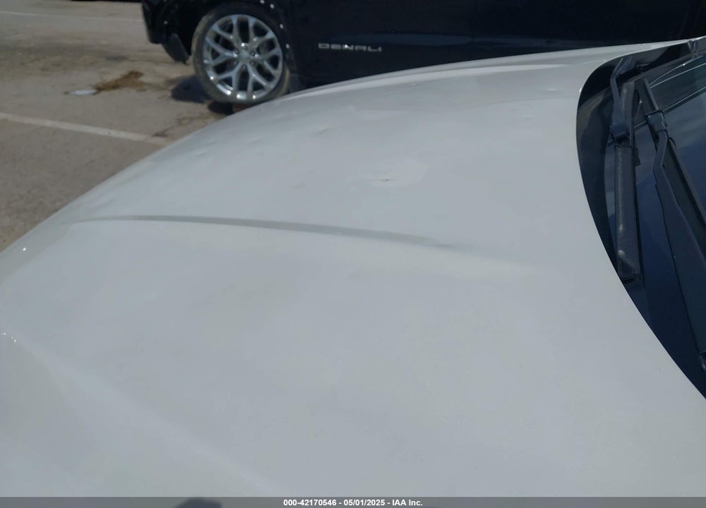 2018 FORD ESCAPE VIN: 1FMCU0GD4JUA82802