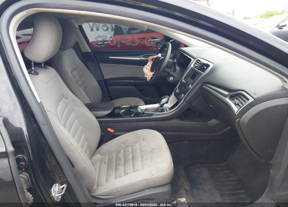 2015 FORD FUSION S VIN: 3FA6P0G77FR262976
