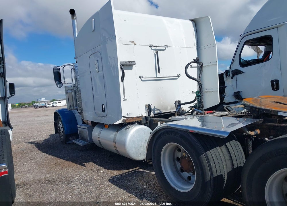 2005 PETERBILT 379 VIN: 1XP5DB9X85D837485