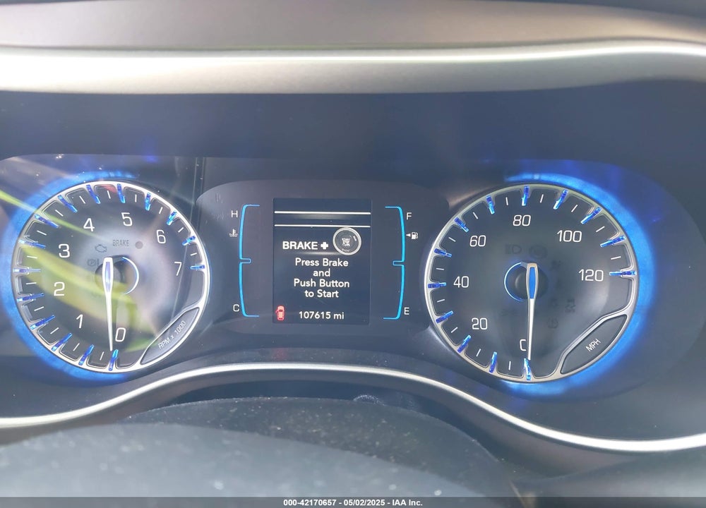2017 CHRYSLER PACIFICA TOURING L VIN: 2C4RC1BG3HR739427
