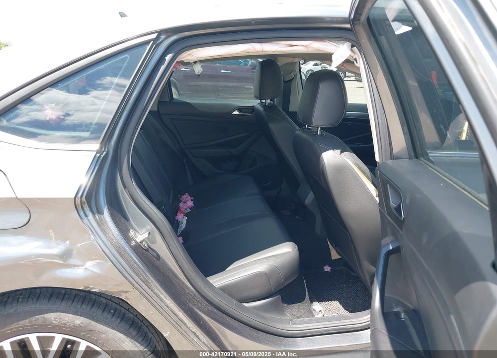 2019 VOLKSWAGEN JETTA VIN: 3VWC57BUXKM061537