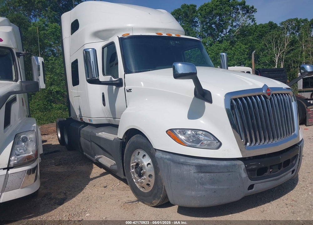 2018 INTERNATIONAL LT VIN: 3HSDZAPR2JN434115