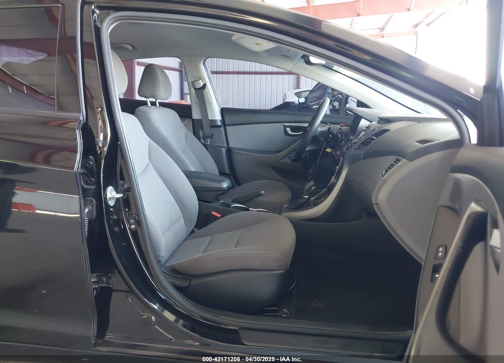 2016 HYUNDAI ELANTRA VIN: KMHDH4AEXGU487699
