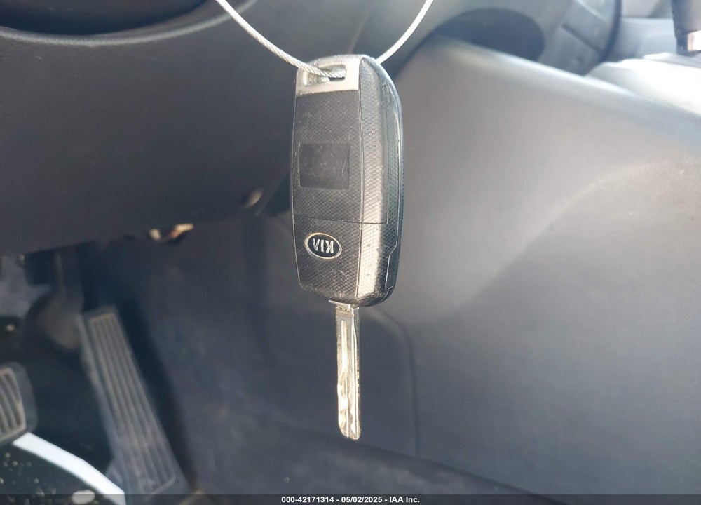 2015 KIA SPORTAGE LX VIN: KNDPB3AC9F7737488