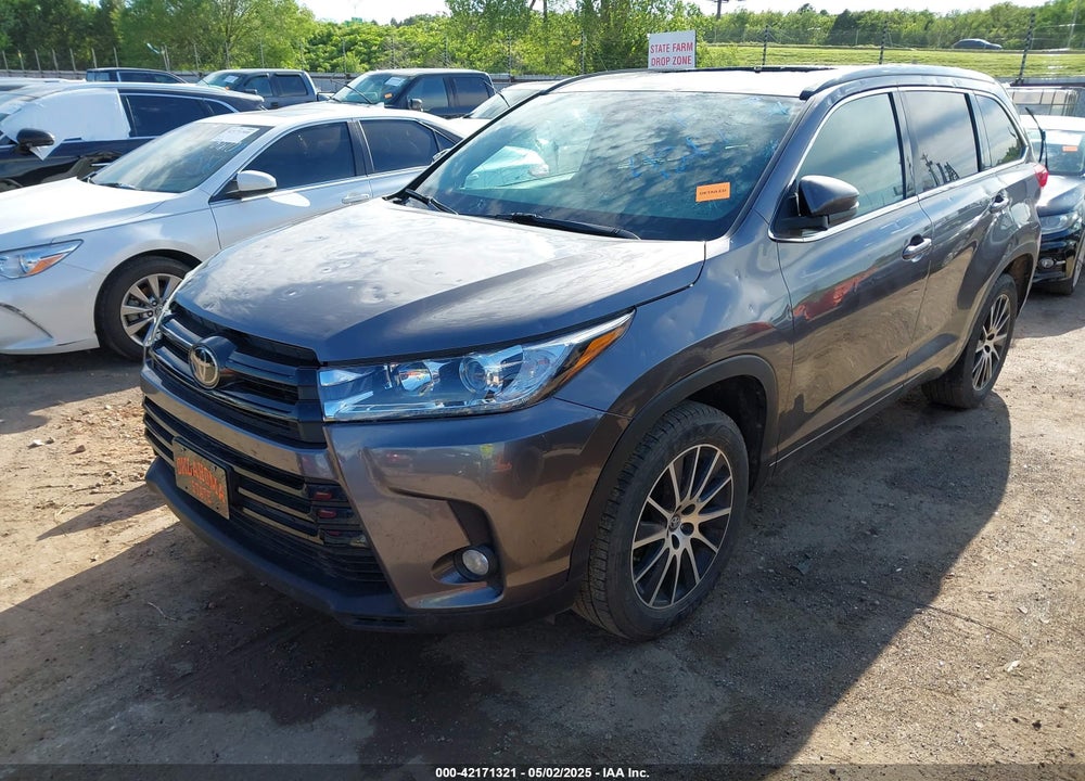 2018 TOYOTA HIGHLANDER VIN: 5TDKZRFH4JS548677