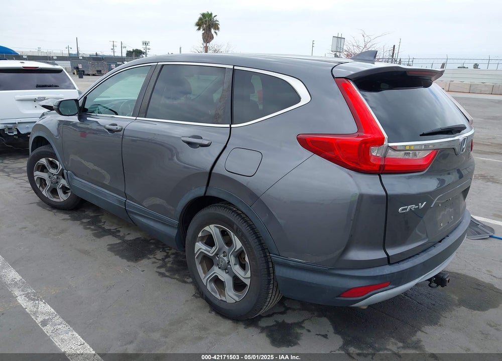 2017 HONDA CR-V VIN: 2HKRW2H84HH657667