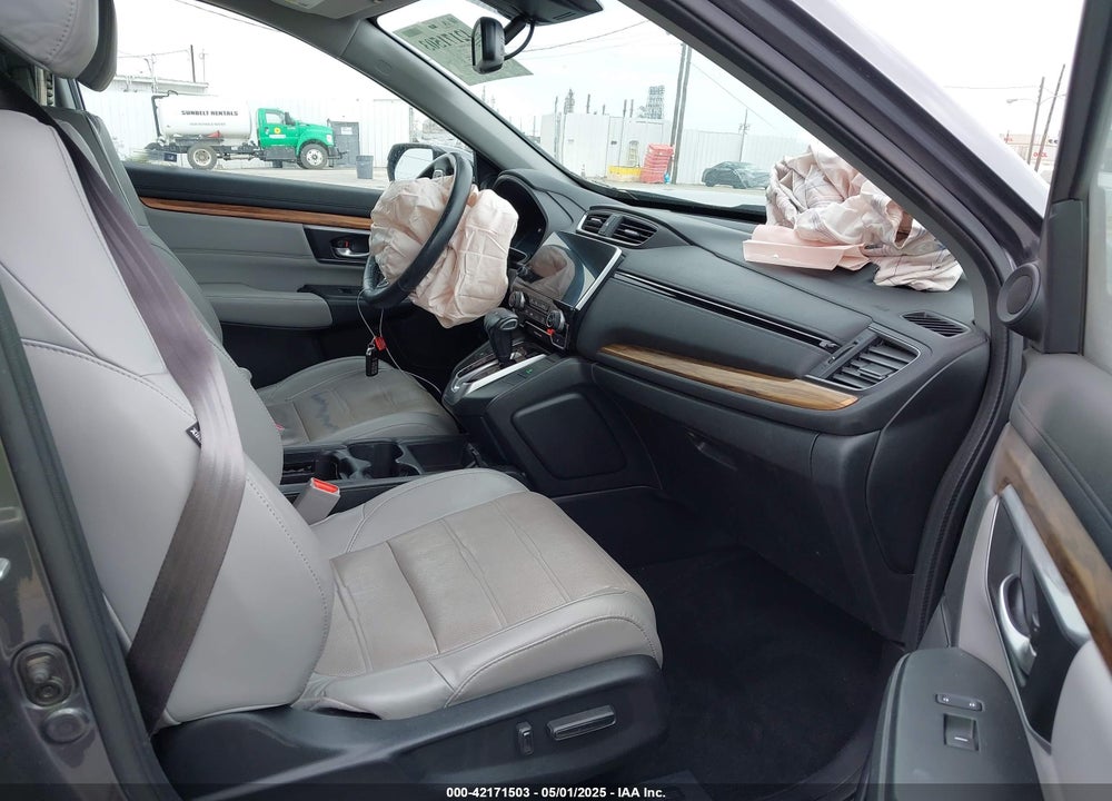 2017 HONDA CR-V VIN: 2HKRW2H84HH657667