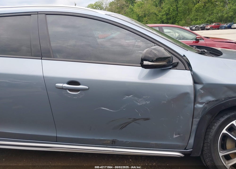 2018 VOLVO V60 CROSS COUNTRY VIN: YV440MWK2J2056350