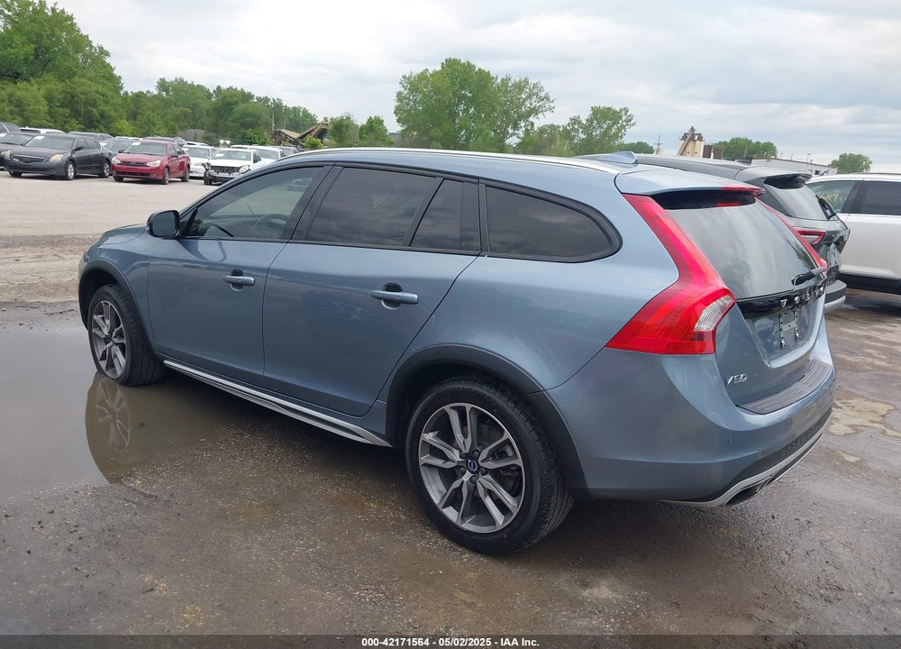 2018 VOLVO V60 CROSS COUNTRY VIN: YV440MWK2J2056350