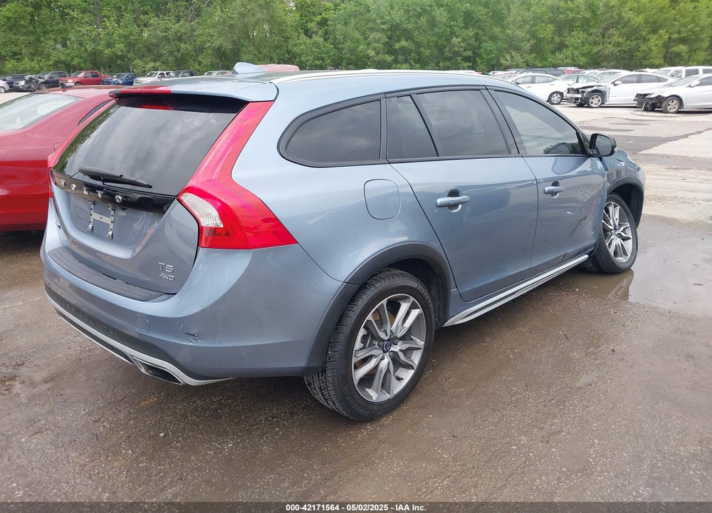 2018 VOLVO V60 CROSS COUNTRY VIN: YV440MWK2J2056350