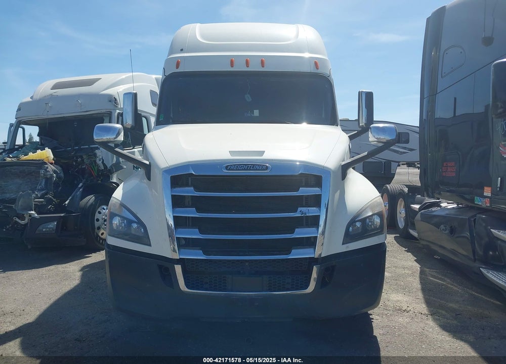 2020 FREIGHTLINER NEW CASCADIA 126 VIN: 3AKJHHDRXLSKL7857