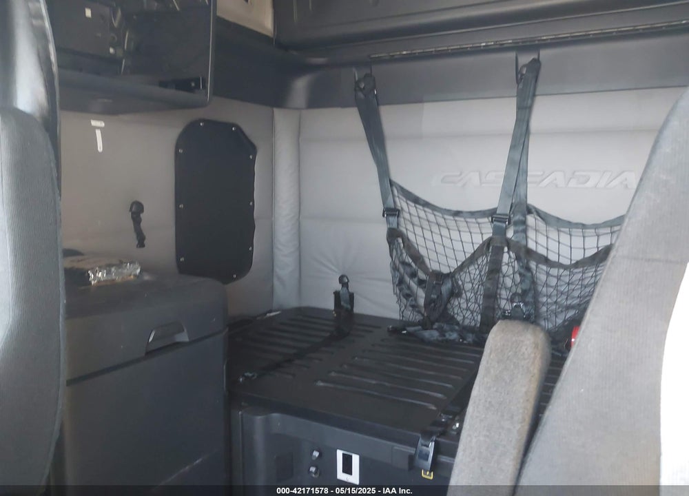 2020 FREIGHTLINER NEW CASCADIA 126 VIN: 3AKJHHDRXLSKL7857