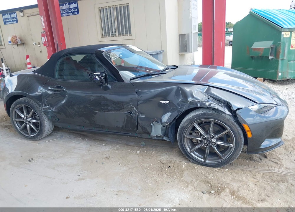 2022 MAZDA MX-5 MIATA VIN: JM1NDAD75N0502727