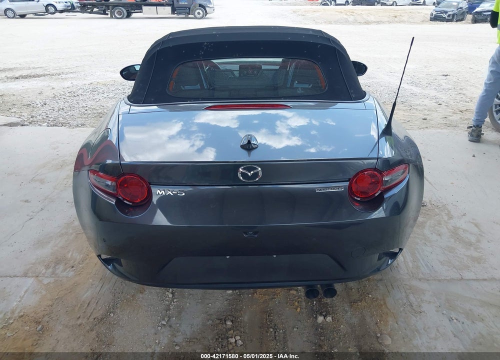 2022 MAZDA MX-5 MIATA VIN: JM1NDAD75N0502727