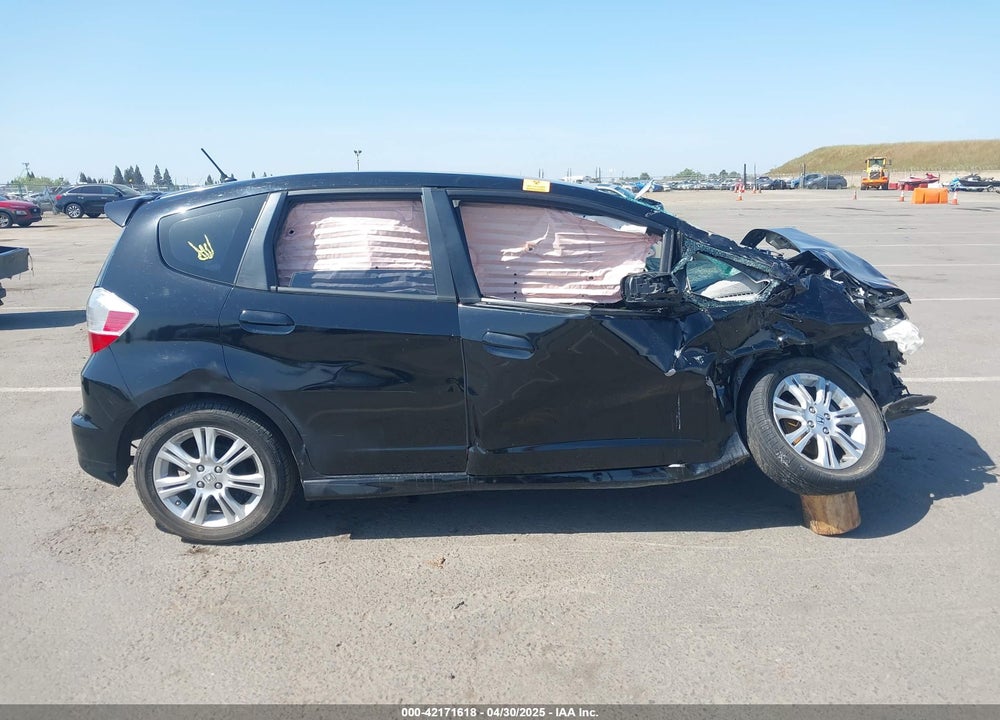 2009 HONDA FIT SPORT VIN: JHMGE88469S057339