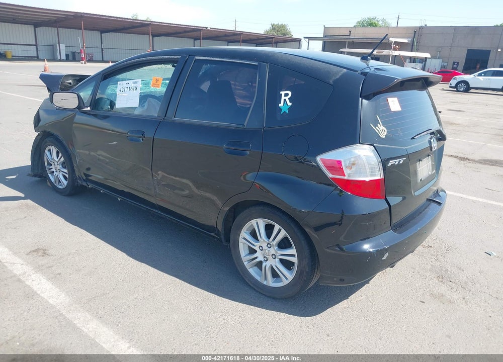 2009 HONDA FIT SPORT VIN: JHMGE88469S057339