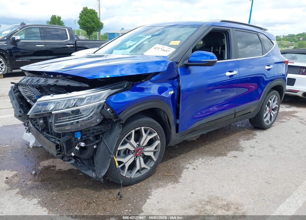 2021 KIA SELTOS VIN: KNDETCA22M7173899