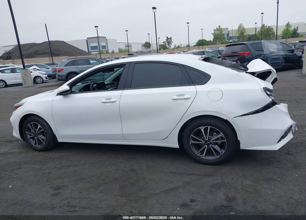 2024 KIA FORTE VIN: 3KPF24AD1RE708176