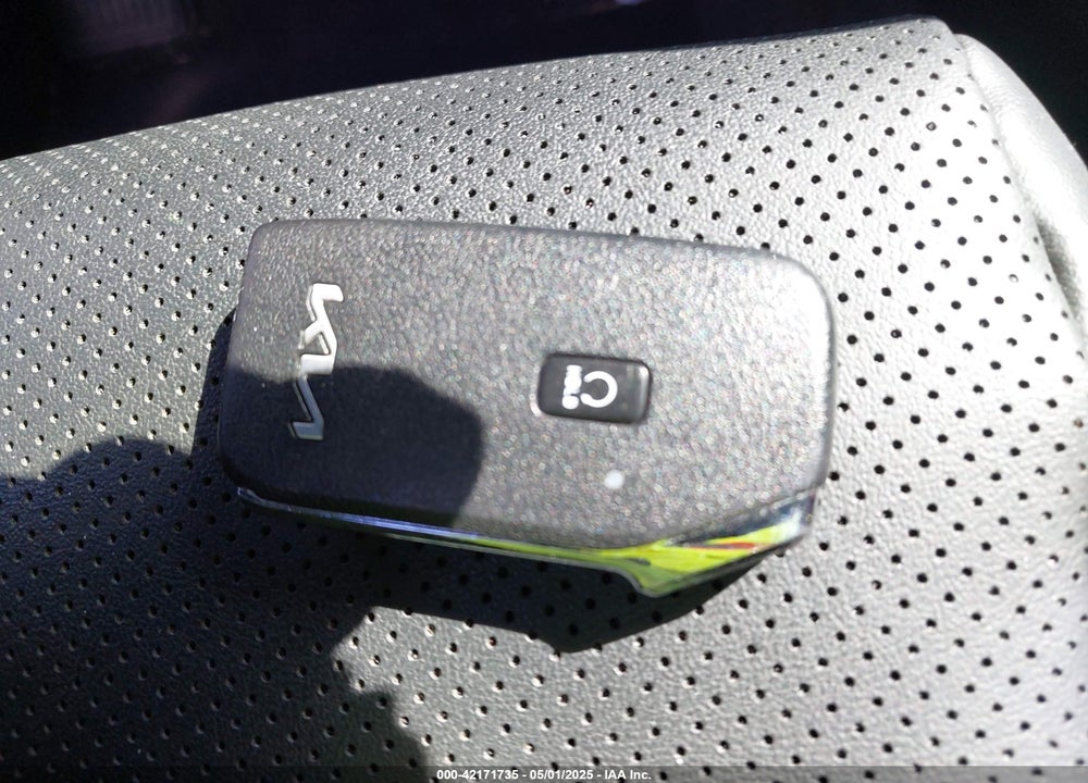 2023 KIA K5 VIN: 5XXG44J88PG196941