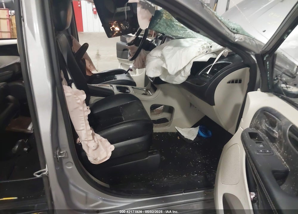 2017 DODGE GRAND CARAVAN SXT VIN: 2C4RDGCG8HR737865