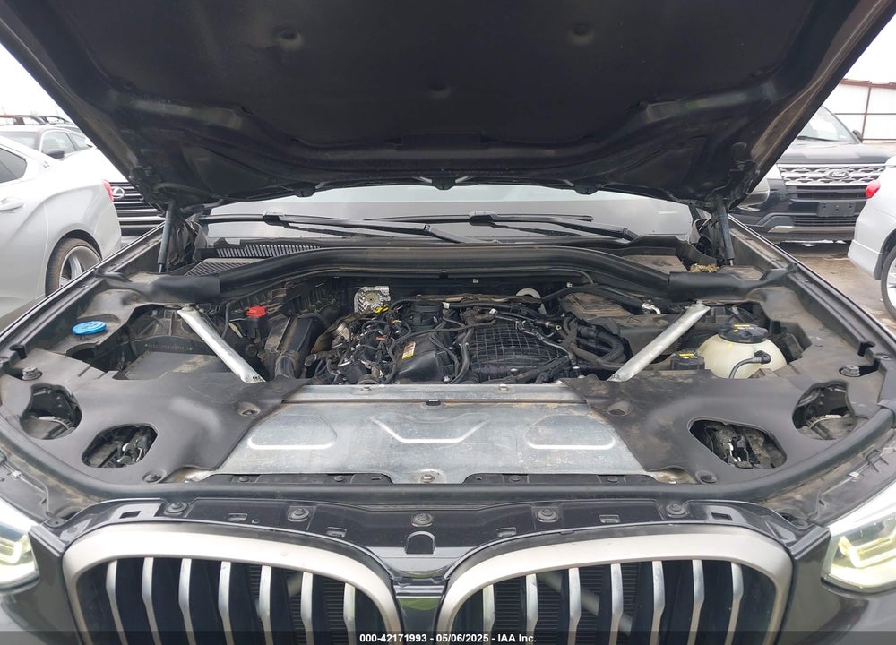 2018 BMW X3 VIN: 5UXTS3C52J0Y97855