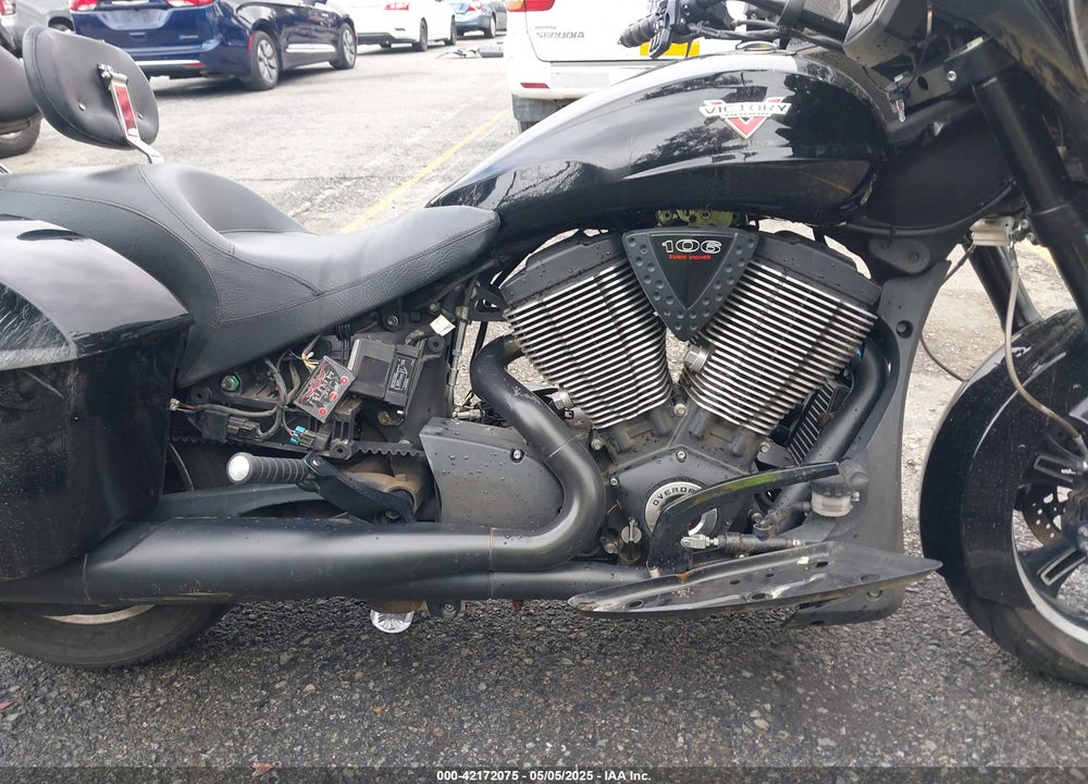 2015 VICTORY MOTORCYCLES CROSS COUNTRY 8-BALL VIN: 5VPDA36NXF3038542