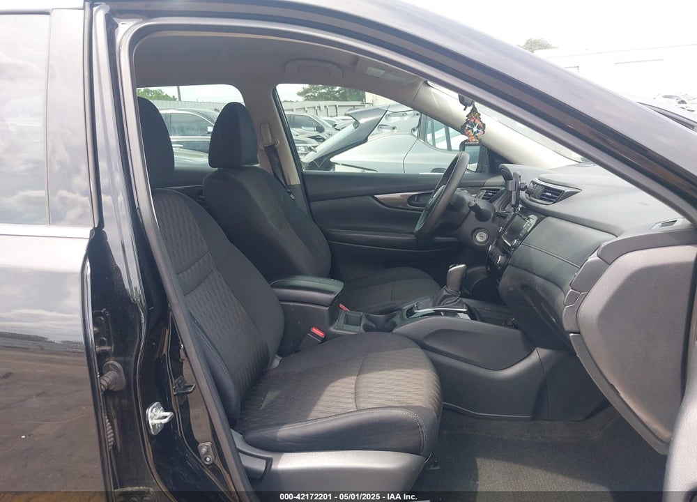 2019 NISSAN ROGUE VIN: 5N1AT2MT5KC789772