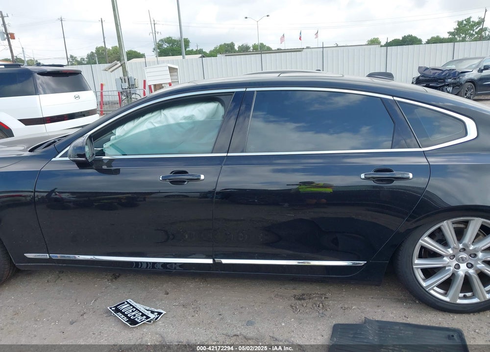 2018 VOLVO S90 VIN: LVY992ML3JP006180