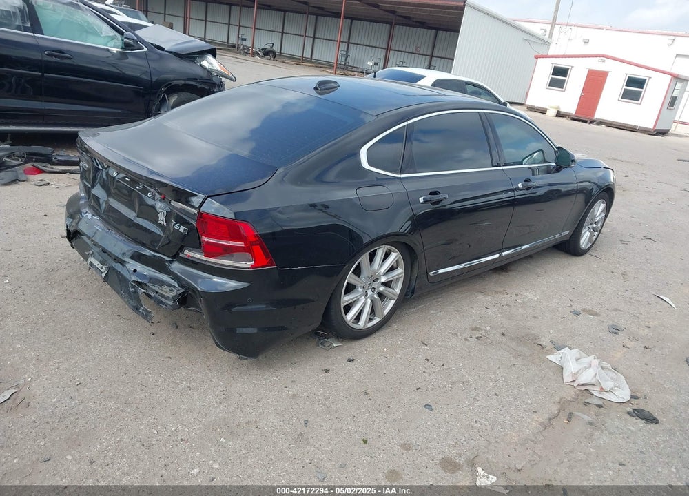 2018 VOLVO S90 VIN: LVY992ML3JP006180