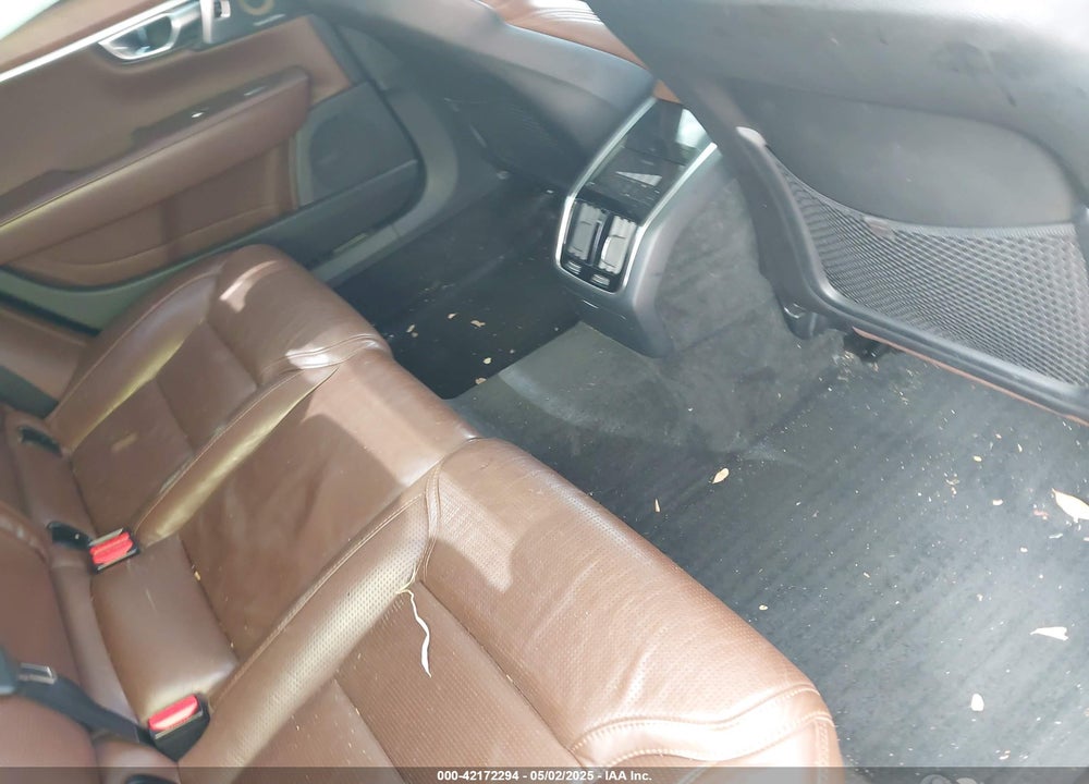 2018 VOLVO S90 VIN: LVY992ML3JP006180