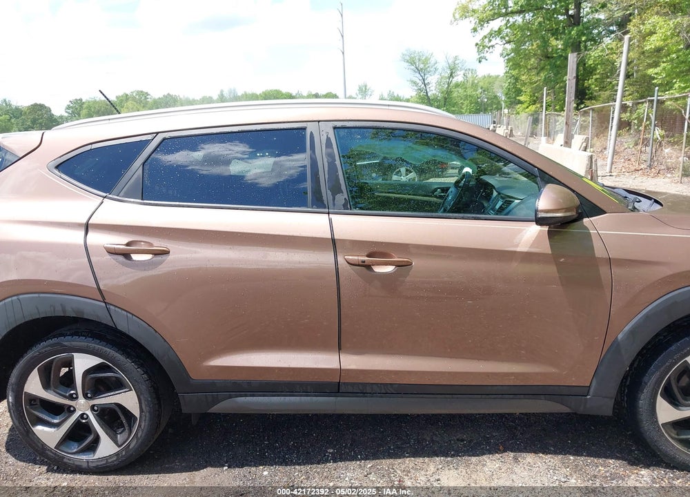 2016 HYUNDAI TUCSON SPORT VIN: KM8J3CA20GU062106