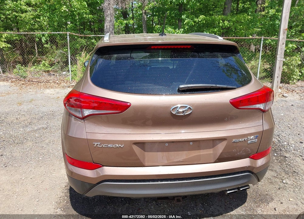 2016 HYUNDAI TUCSON SPORT VIN: KM8J3CA20GU062106