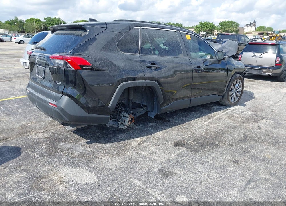 2022 TOYOTA RAV4 VIN: 2T3C1RFVXNC195269