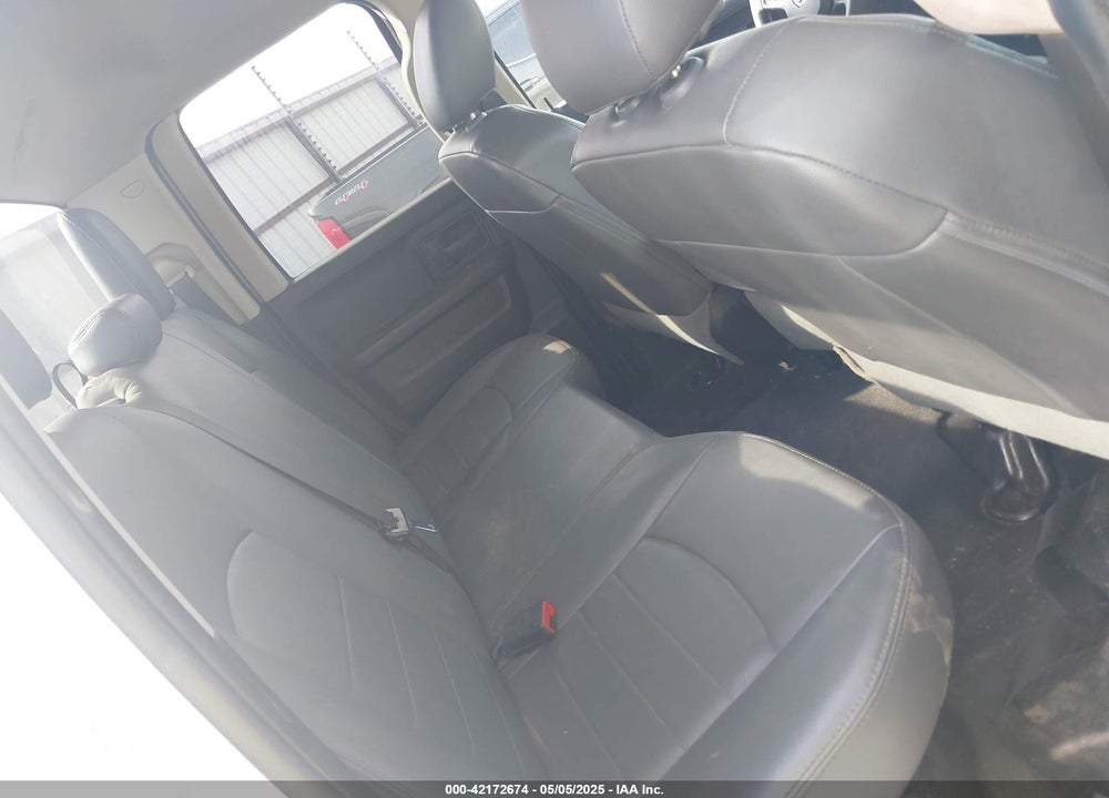 2020 RAM 1500 CLASSIC VIN: 1C6RR6FG0LS103679