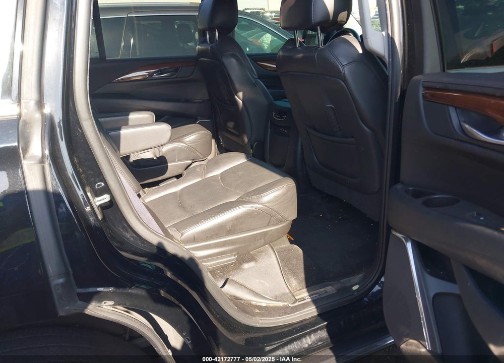 2017 CADILLAC ESCALADE VIN: 1GYS3CKJ2HR121993