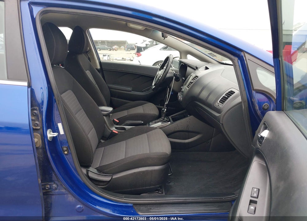 2017 KIA FORTE VIN: 3KPFL4A74HE043389