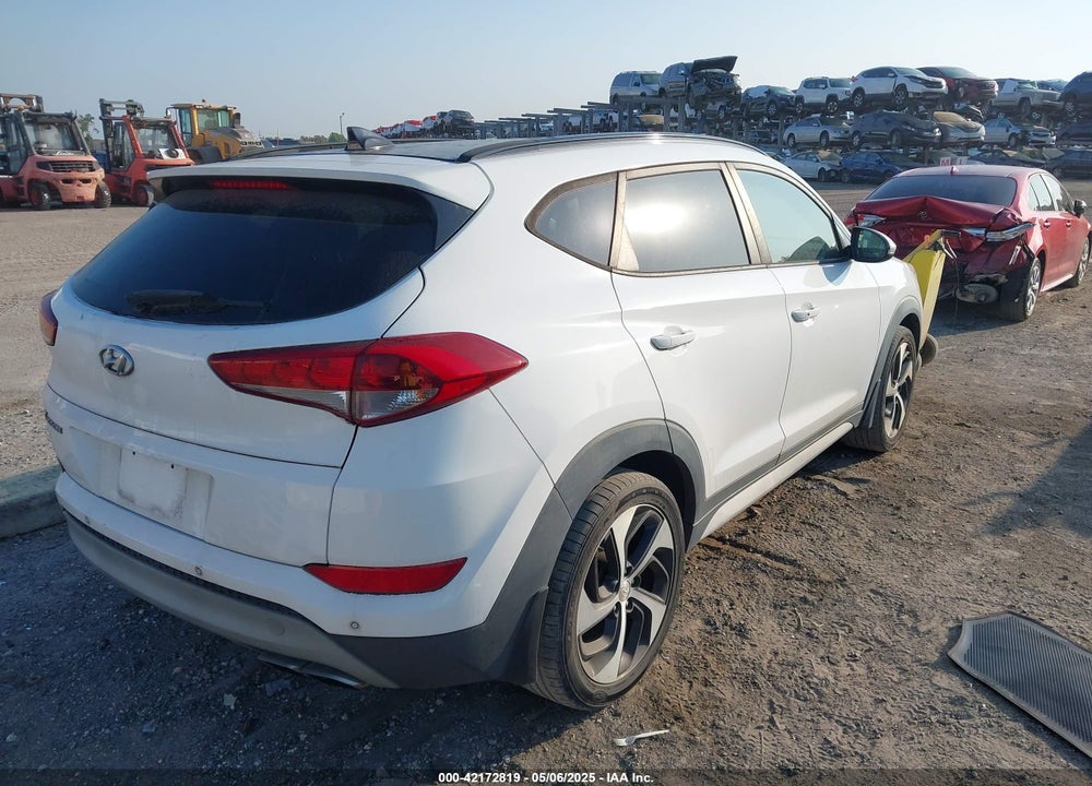 2018 HYUNDAI TUCSON VALUE VIN: KM8J33A2XJU648190