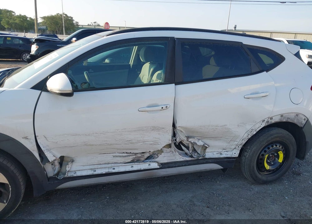 2018 HYUNDAI TUCSON VALUE VIN: KM8J33A2XJU648190