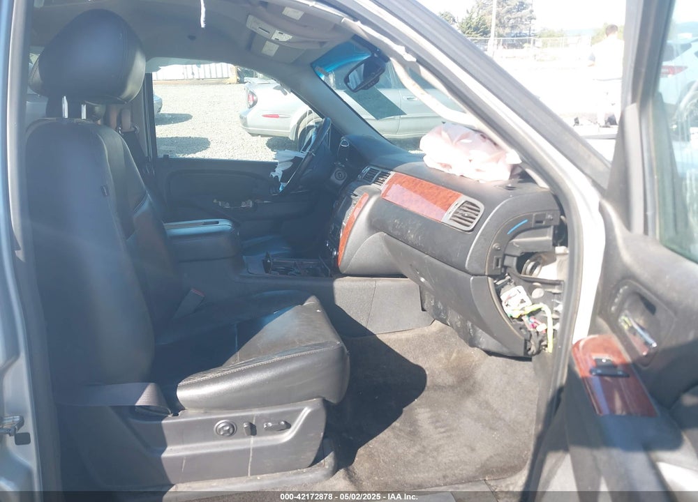 2013 CHEVROLET TAHOE LTZ VIN: 1GNSKCE08DR320916