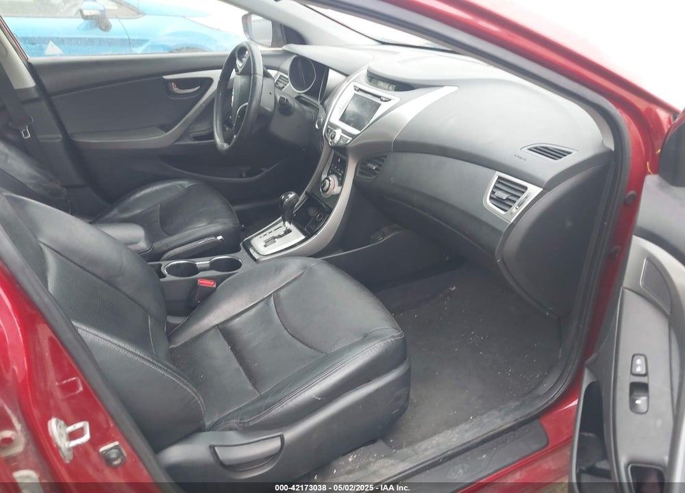 2012 HYUNDAI ELANTRA VIN: KMHDH4AE7CU318637