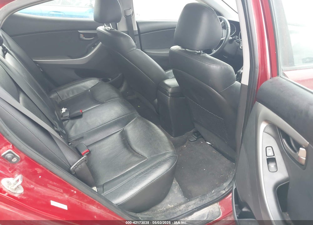 2012 HYUNDAI ELANTRA VIN: KMHDH4AE7CU318637